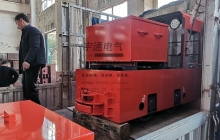 湘潭2.5噸蓄電池防爆電機車發貨