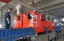 2臺CJY10噸架線式湘潭電機車發貨